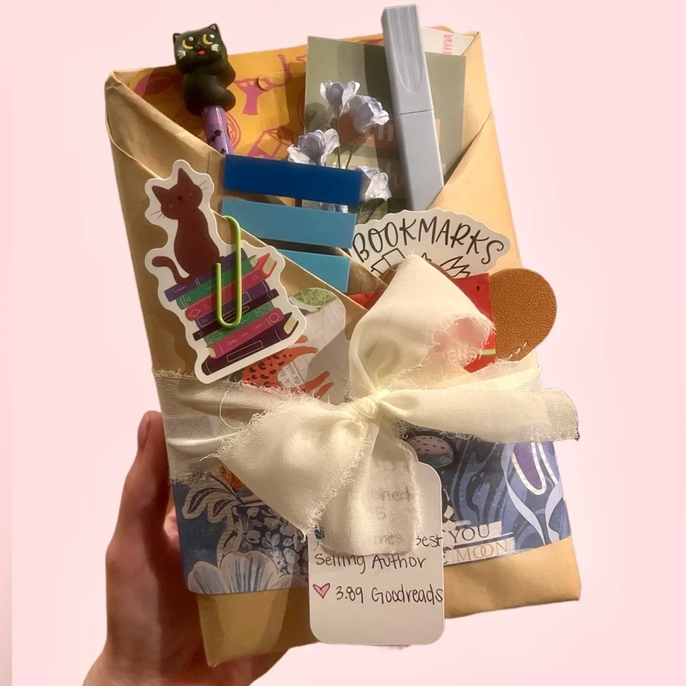 Blind Date With A Book: Buy Now - Picture 2 of 3